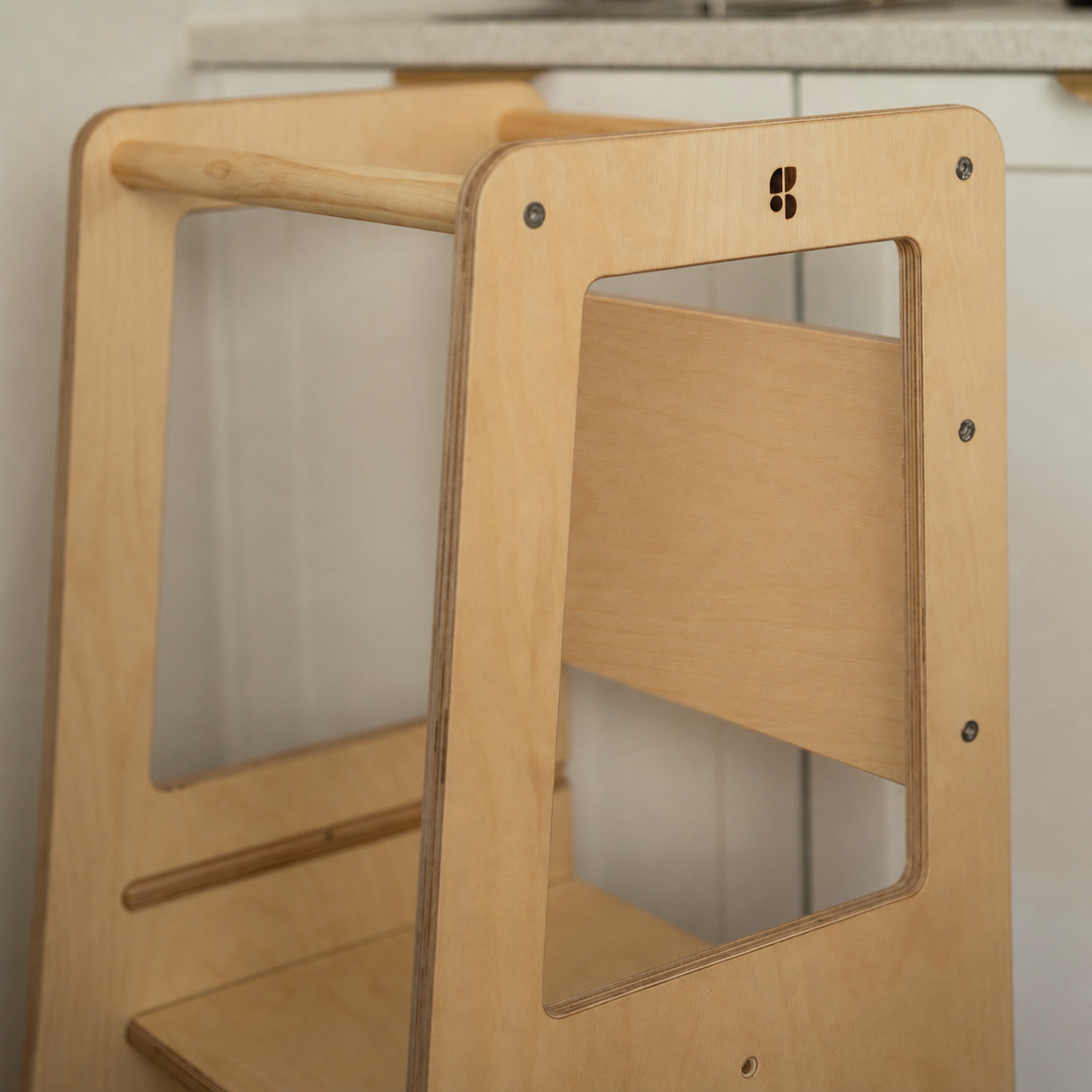 Single Kitchen Helper / Learning Tower